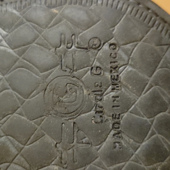 Circle G Grey Leather Ankle Boots/Booties Size 7.5M Never Worn. Missing Strap. - Picture 5 of 6